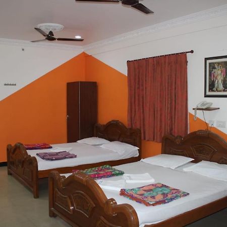 Hotel Sudhiksha Deluxe Rāmeswaram Esterno foto