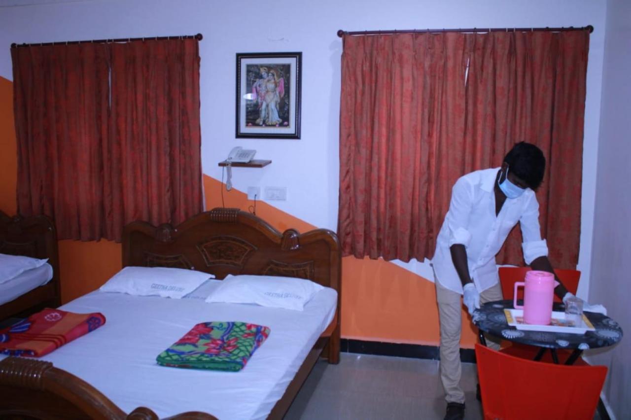 Hotel Sudhiksha Deluxe Rāmeswaram Esterno foto